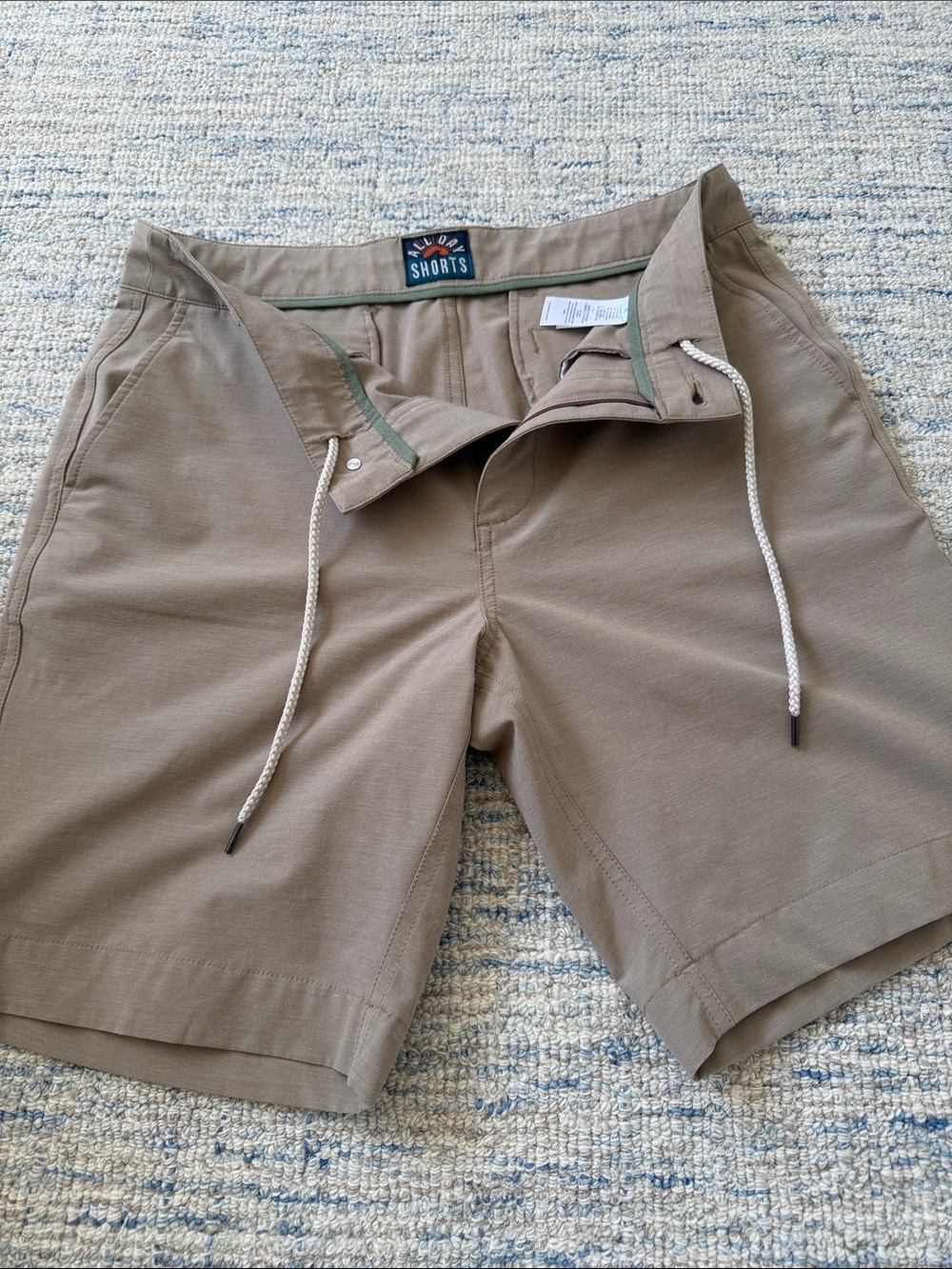 Faherty Drawstring Hybrid Shorts (2 colors)